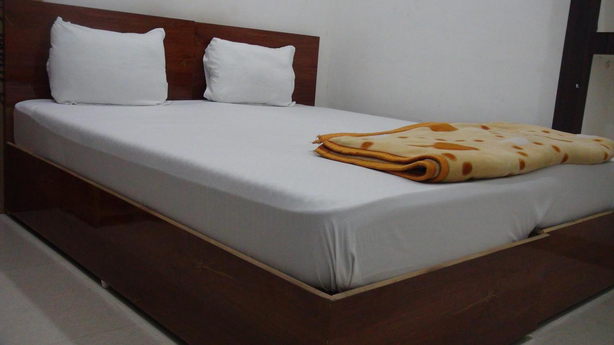Khajuraho Hostel Extérieur photo